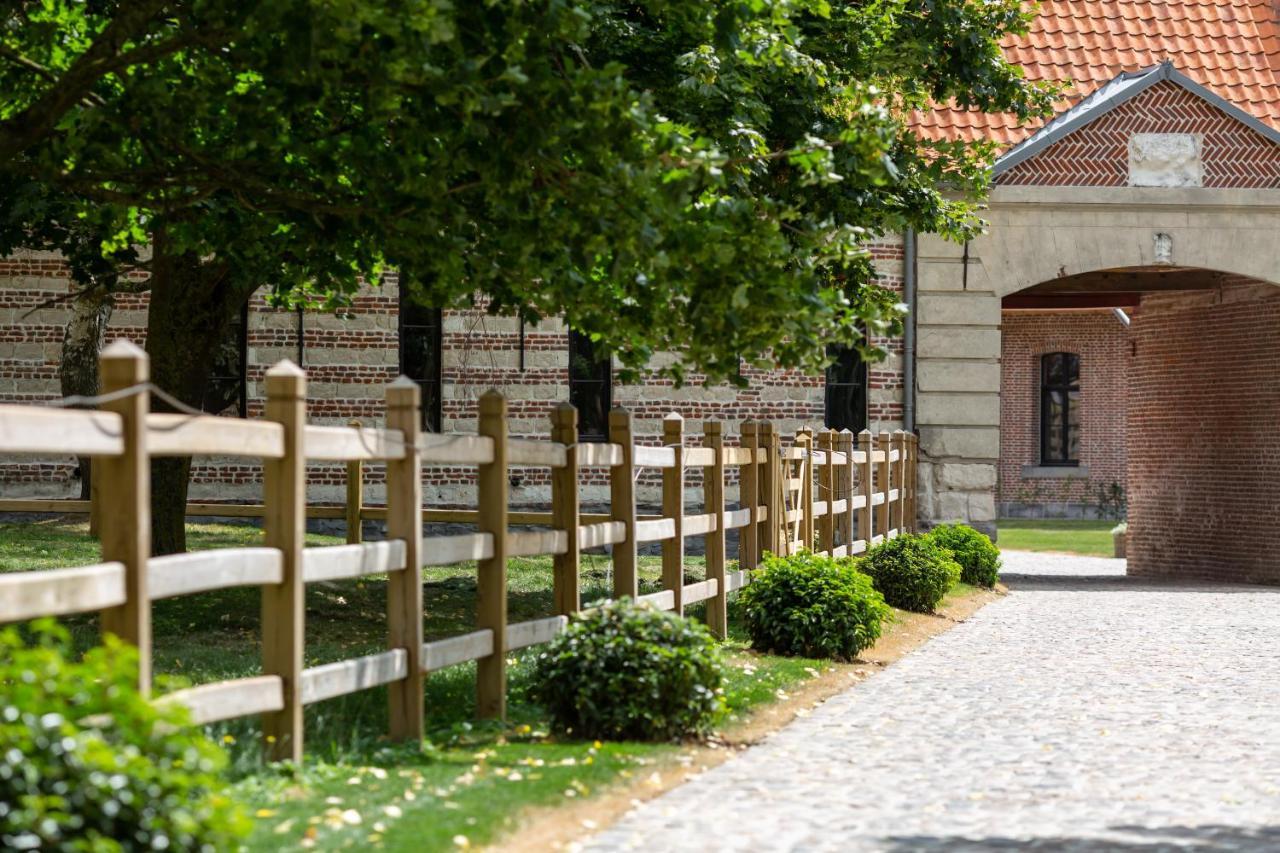 Haras De Barry Hotel Sainghin-en-Melantois Exterior photo